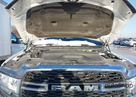 2019 Ram 2500 Tradesman 4X2 8' Box из США, поврежденный, VIN 3C6UR4HJ2KG693476